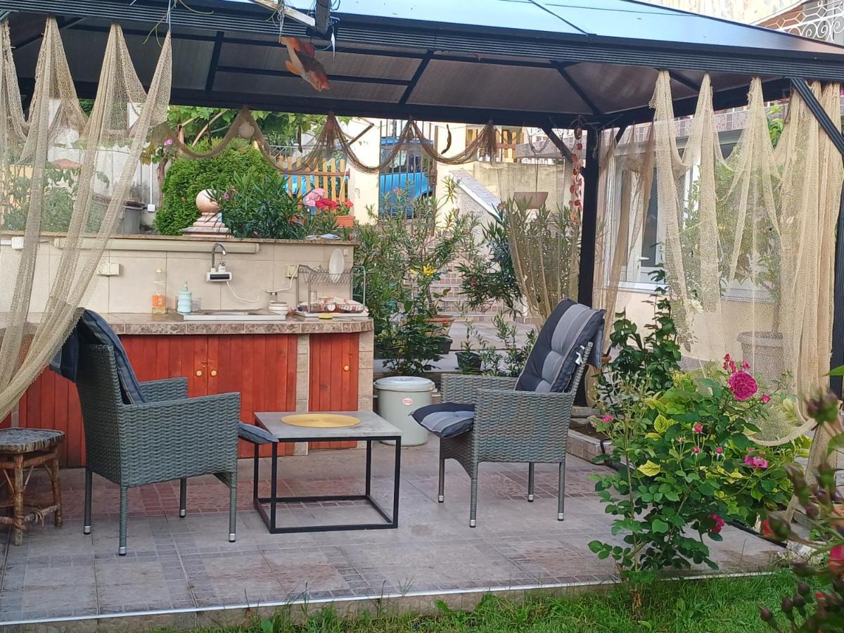 Hotel Dom Zaharievi Byala  Esterno foto
